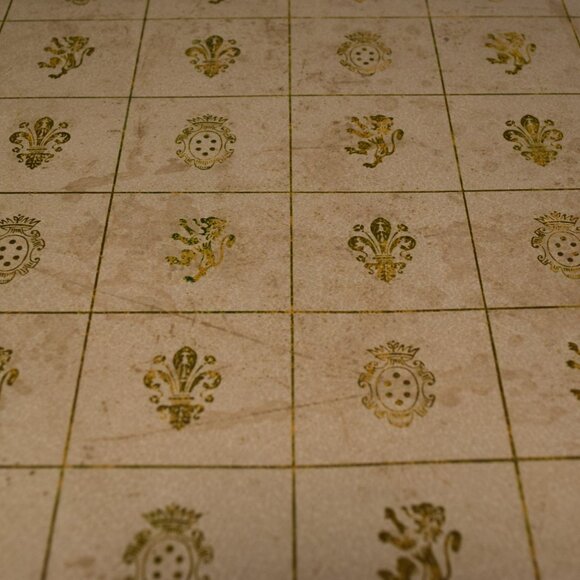 Vintage Jewelry Box Storage Organizer 2-Tier Off White Leather Red Satin Damaged - Picture 12 of 16